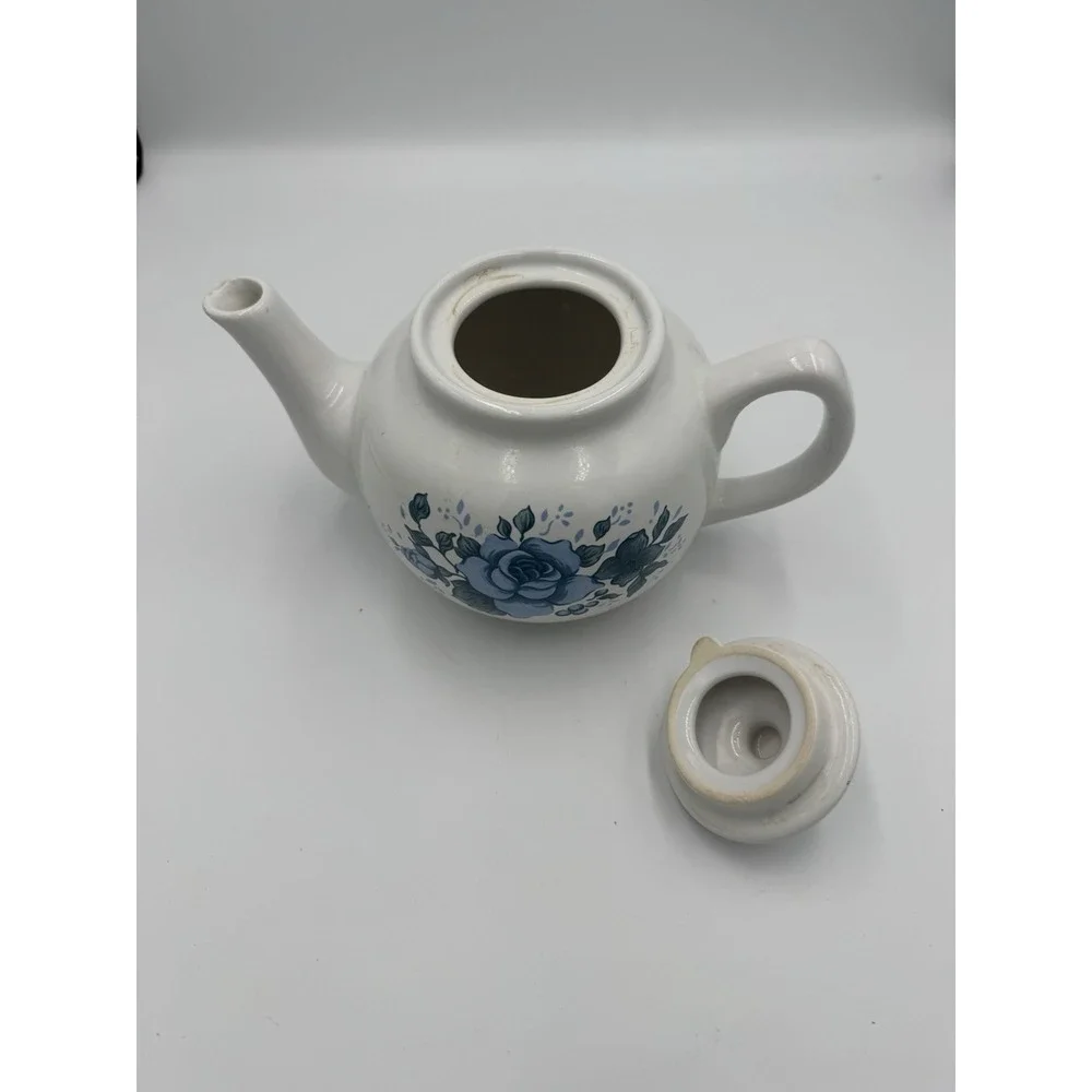 Vintage Jay Import Co blue velvet rose tea pot